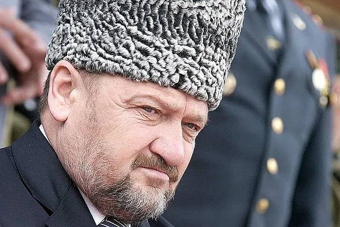 Сегодня исполнилось бы 70 лет верному сыну чеченского народа, видному государственному деятелю, первому Президенту Чеченской Республики, Герою России Ахмату-Хаджи Кадырову.