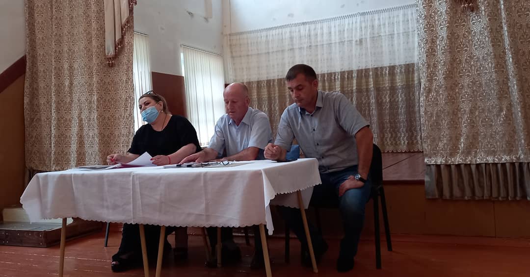 В с.п. Бедык Эльбрусского муниципального района прошло собрание , по проведению информационно-разъяснительной работы с жителями, активом и депутатами совета местного самоуправления по иммунизации населения в целях профилактики COVID-19.