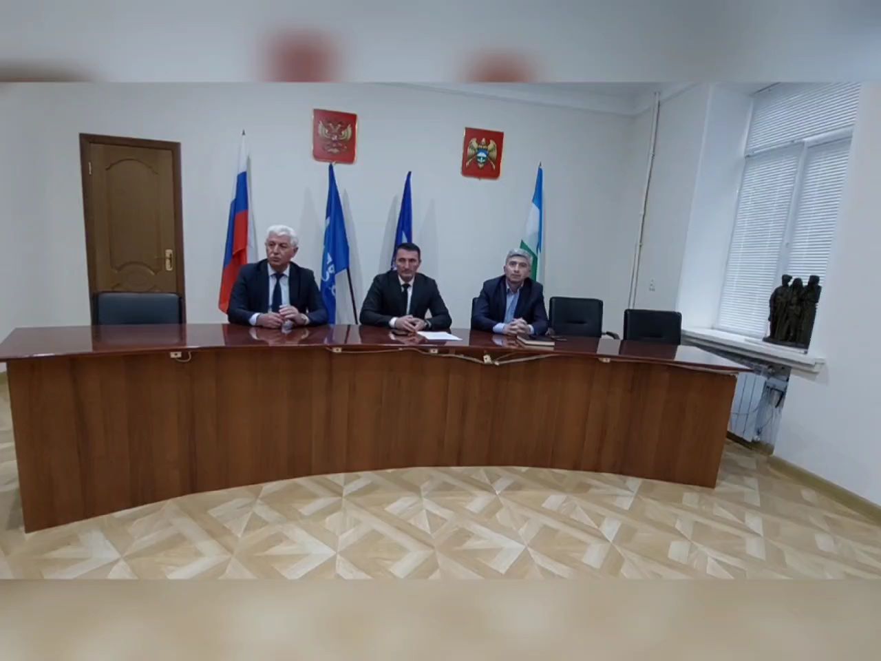 ​ 10 октября в здании администрации Эльбрусского муниципального района состоялись публичные слушания 