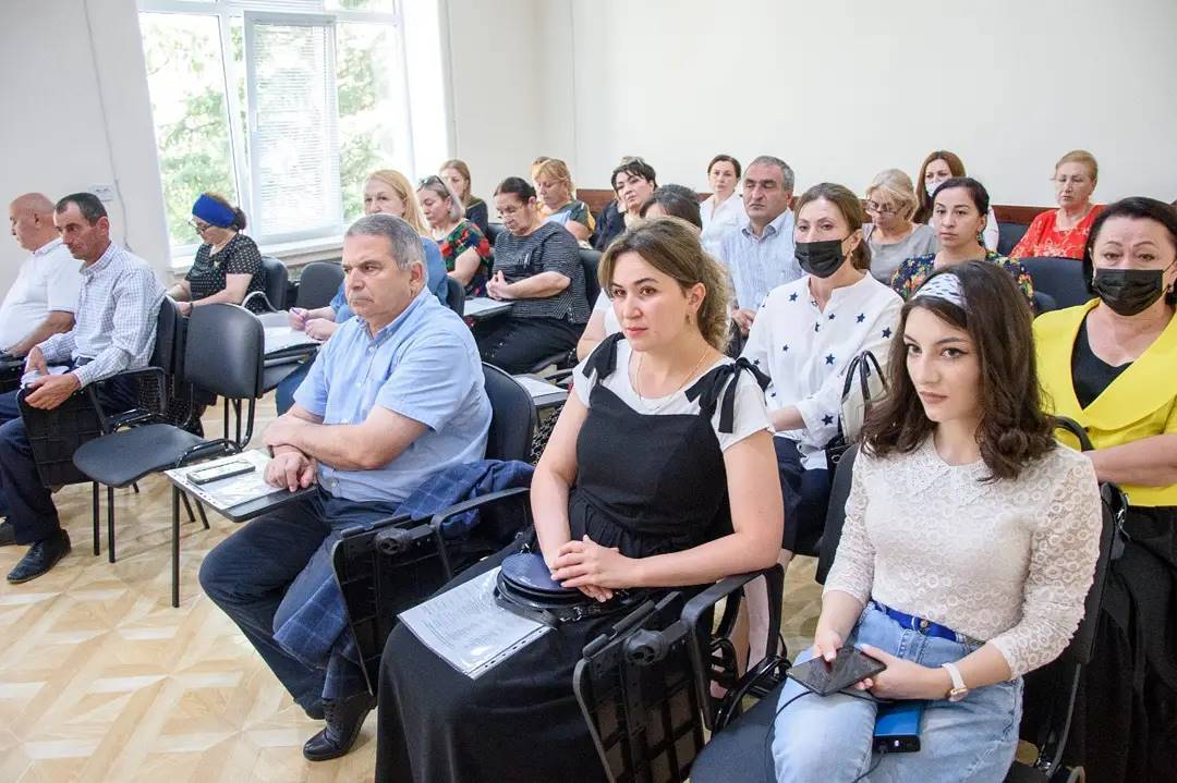 Проведено совещание с членами муниципального родительского комитета.